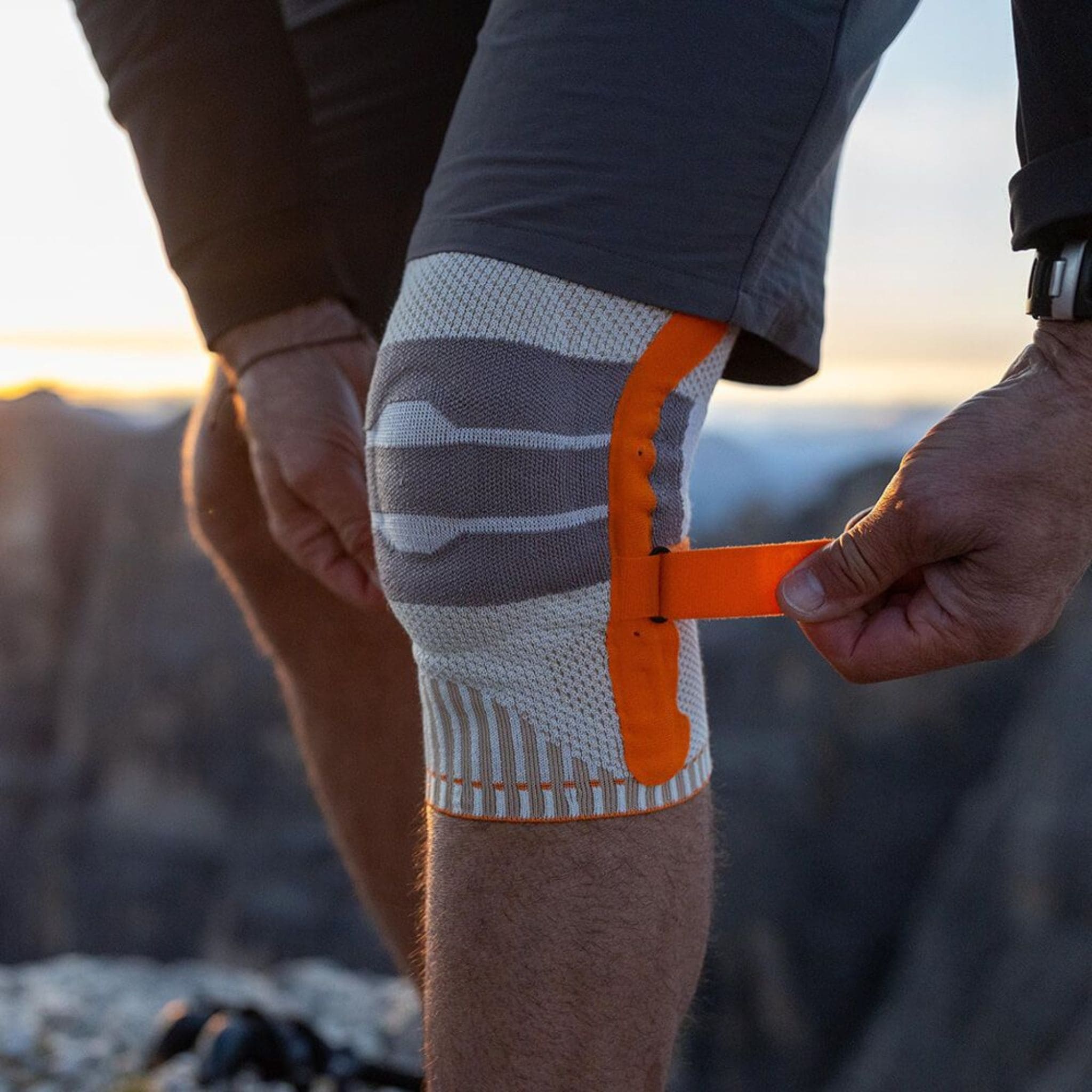 Knie beim Wandern stabilisieren